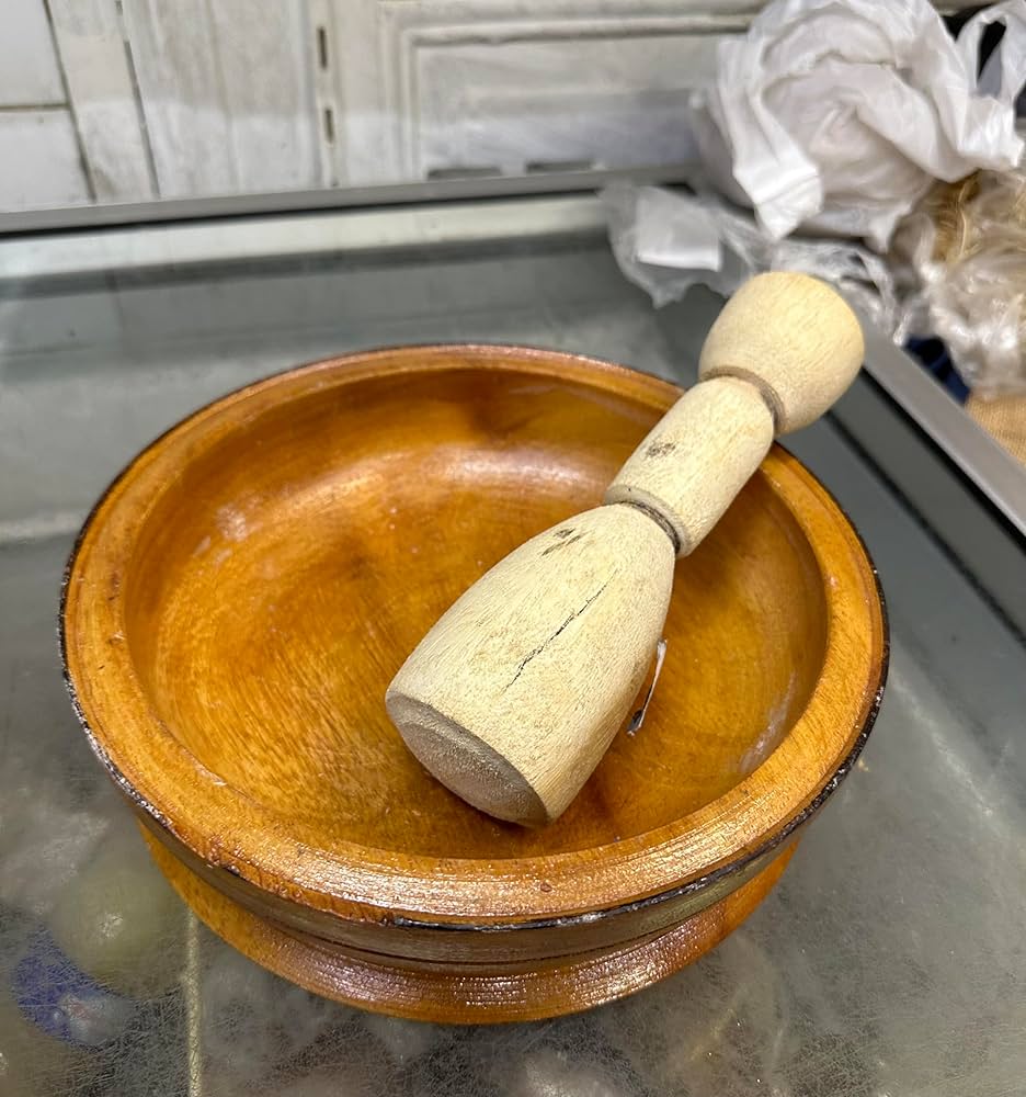Premium Wooden Mortar & Pestle – Perfect for Grinding Herbs, Spices & Garlic